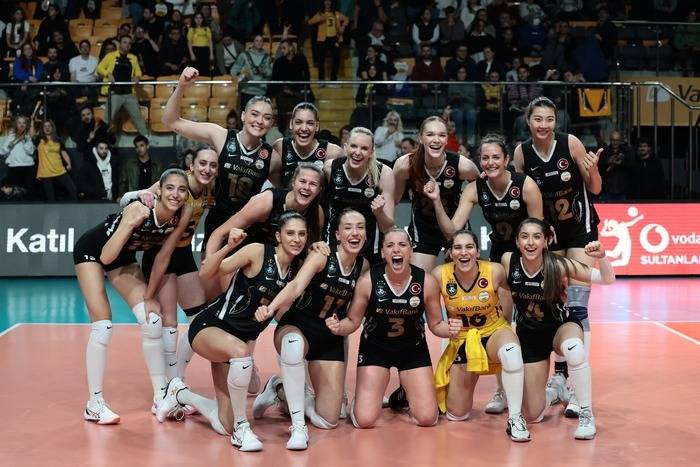 Yok artık Kiera Van Ryk: O da neydi öyle 4